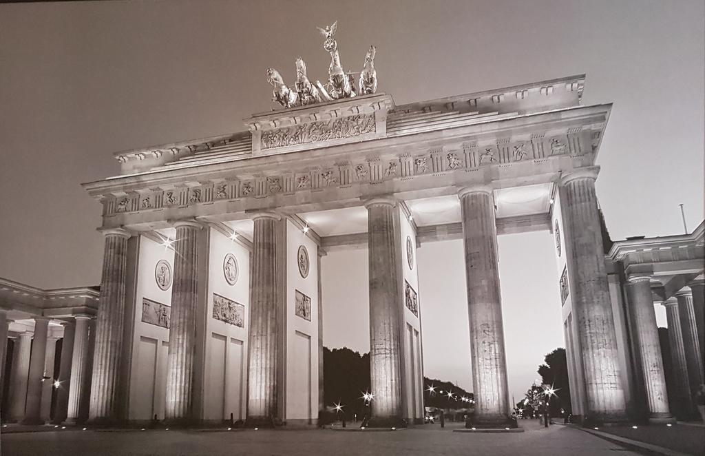 Hotel Pension Eberty Berlin Exterior photo