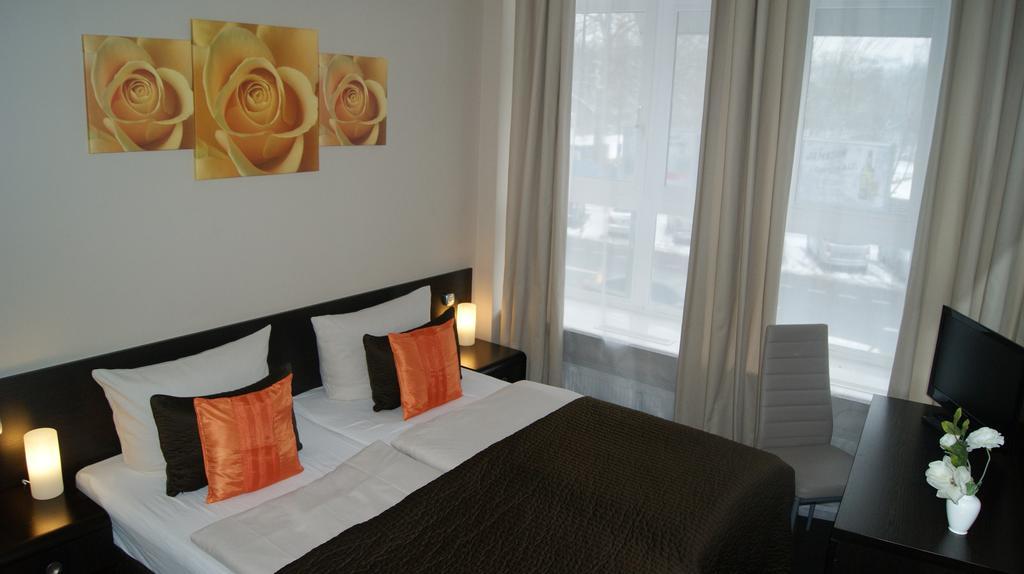 Hotel Pension Eberty Berlin Exterior photo